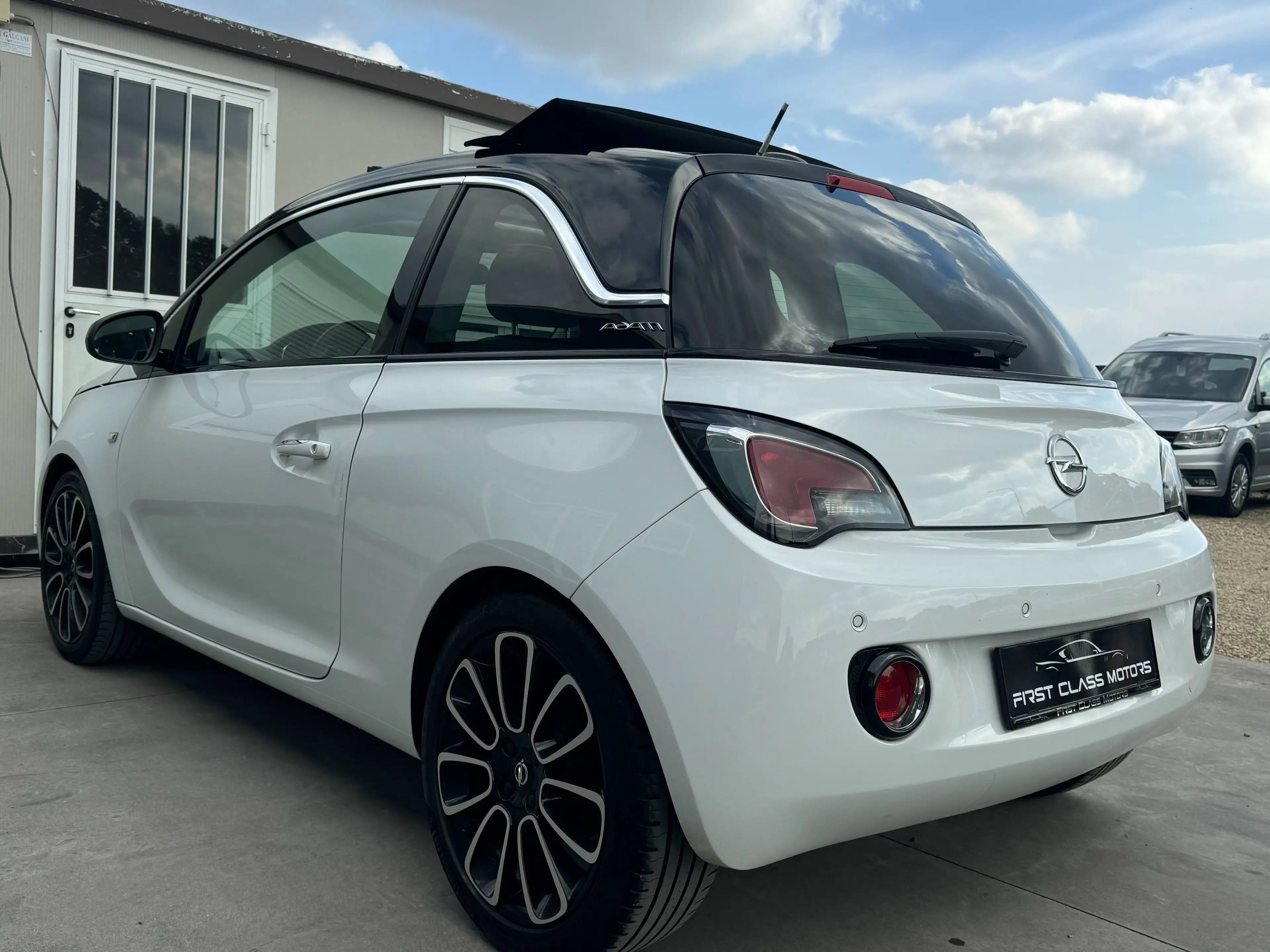 Opel Adam 1.2i Open Air - CARPLAY - CAPTEURS - AIRCO - SIEGES/VOLANT CHAUFFANT - CRUISE CONTROL - GARANTIE 12 MOIS — photo 5