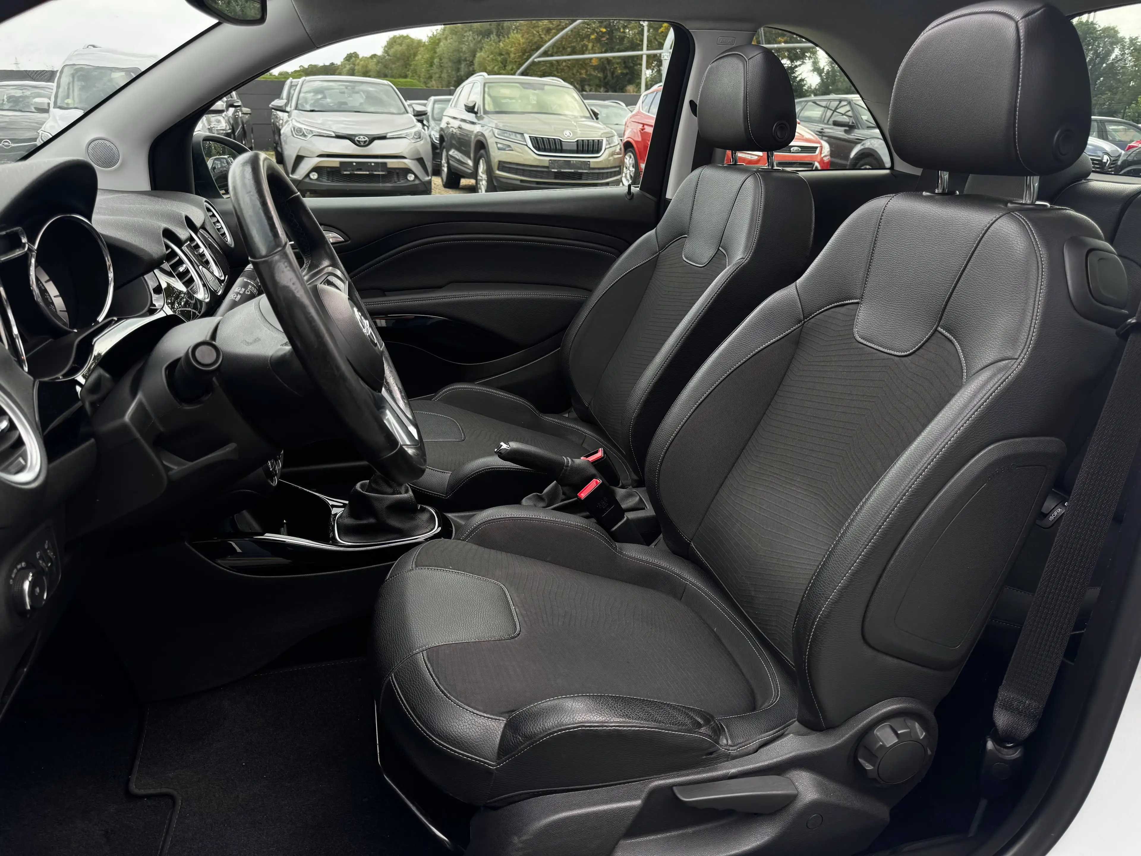 Opel Adam 1.2i Open Air - CARPLAY - CAPTEURS - AIRCO - SIEGES/VOLANT CHAUFFANT - CRUISE CONTROL - GARANTIE 12 MOIS — photo 10