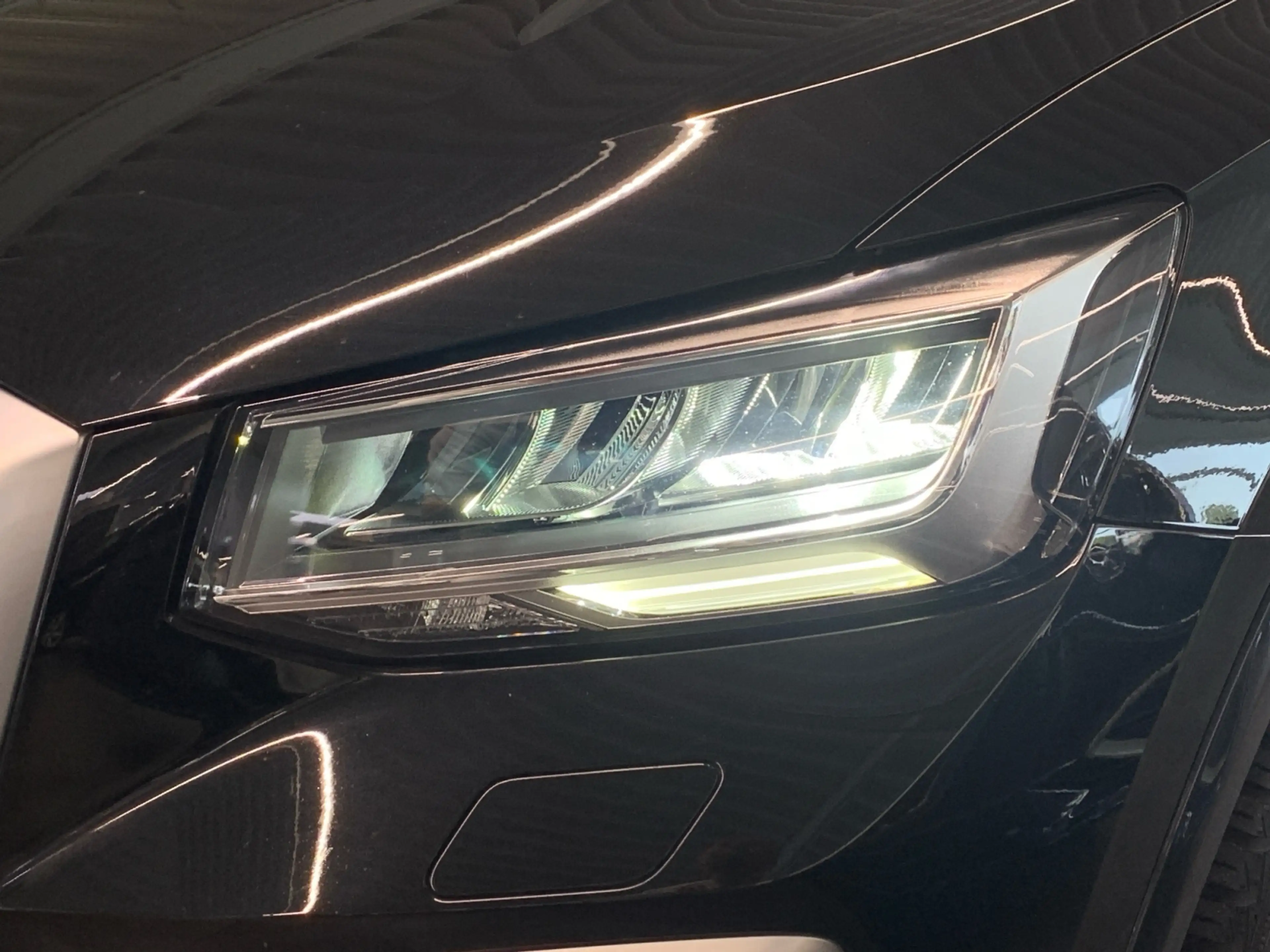 Audi Q2 advanced 30 TFSI NAVI KAMERA SHZ LED PDC — photo 4