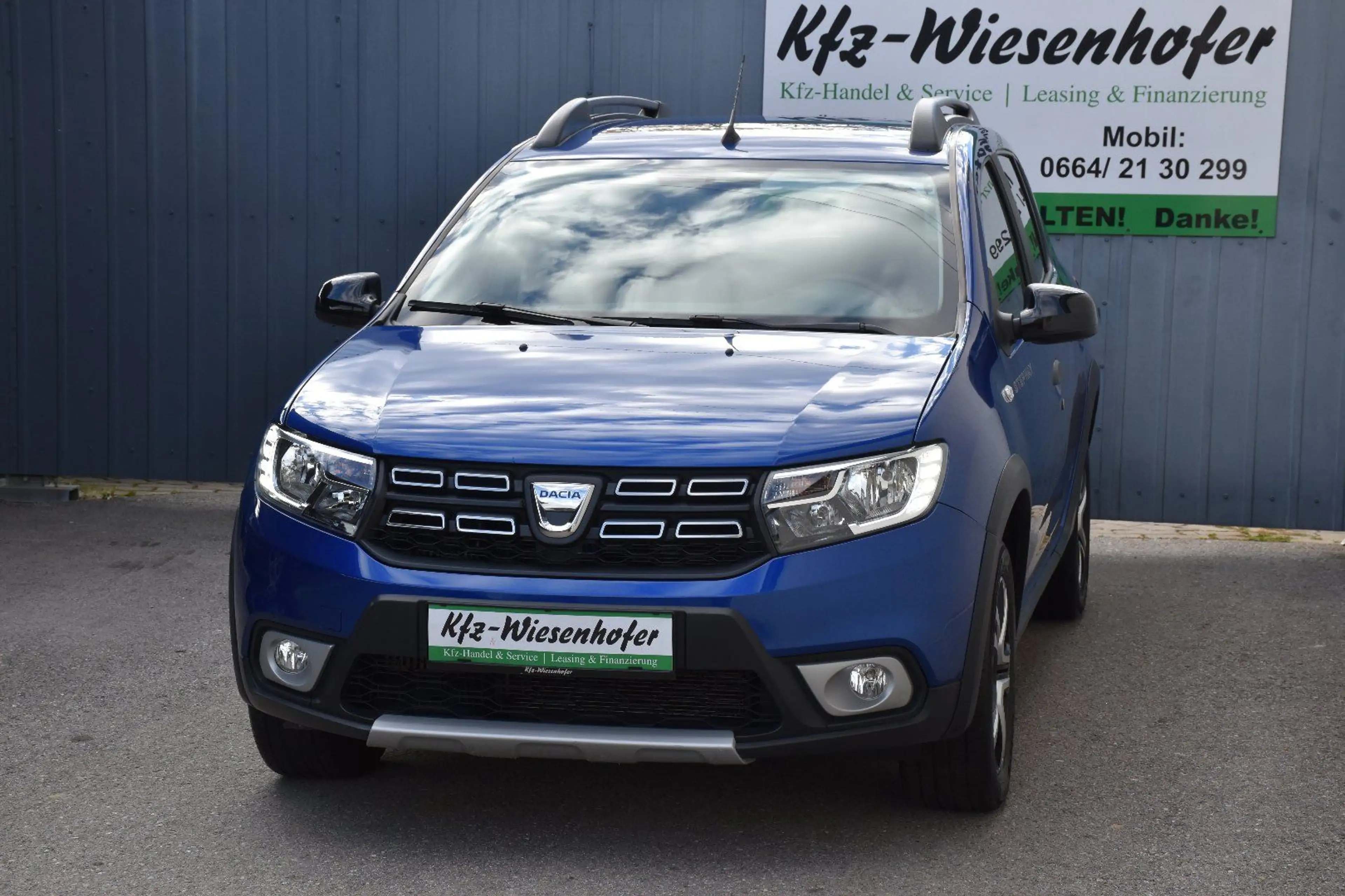 Dacia Sandero II 0.9 TCe 90 eco² Celebration / Service NEU / An — photo 2