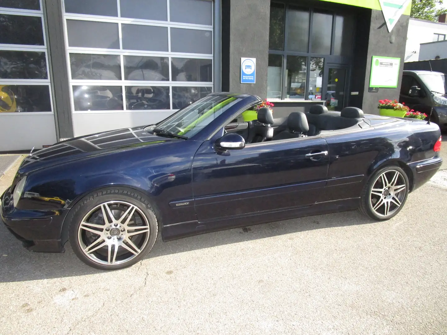Mercedes-Benz CLK 200 Eleg.Cabrio/guter Zustand/18 Zoll/TÜV 07.2026 Bleu - 1