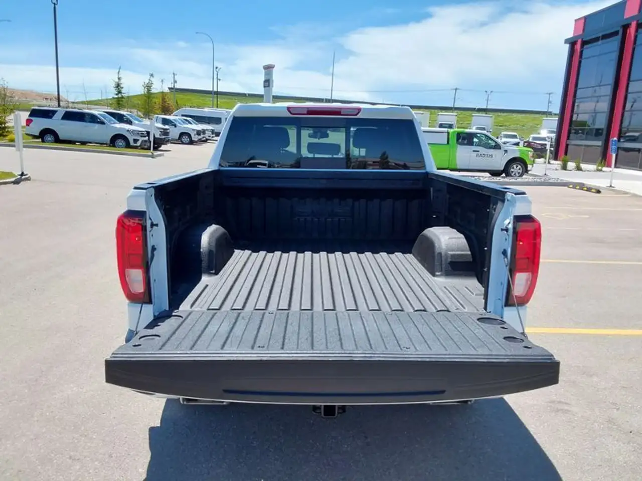 GMC Sierra 1500 photo GMC Sierra 1500