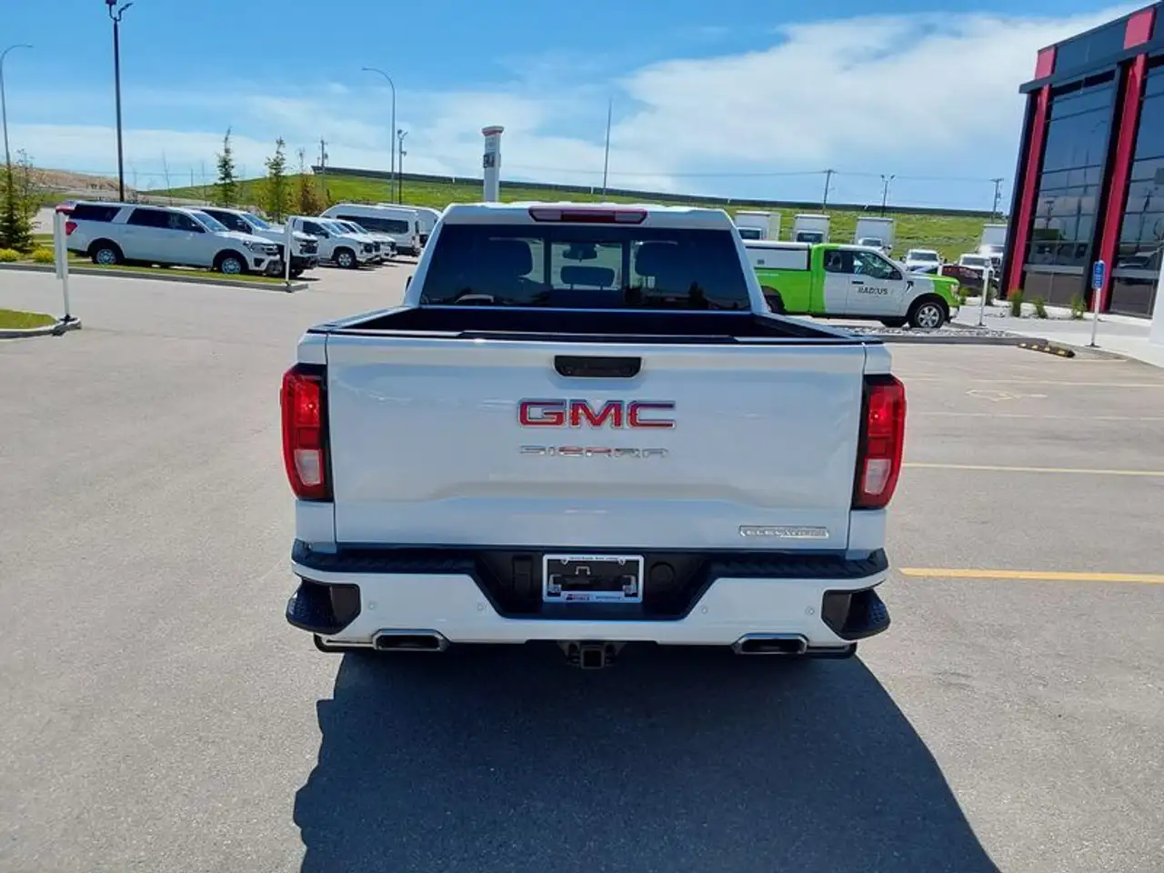 GMC Sierra 1500 photo GMC Sierra 1500