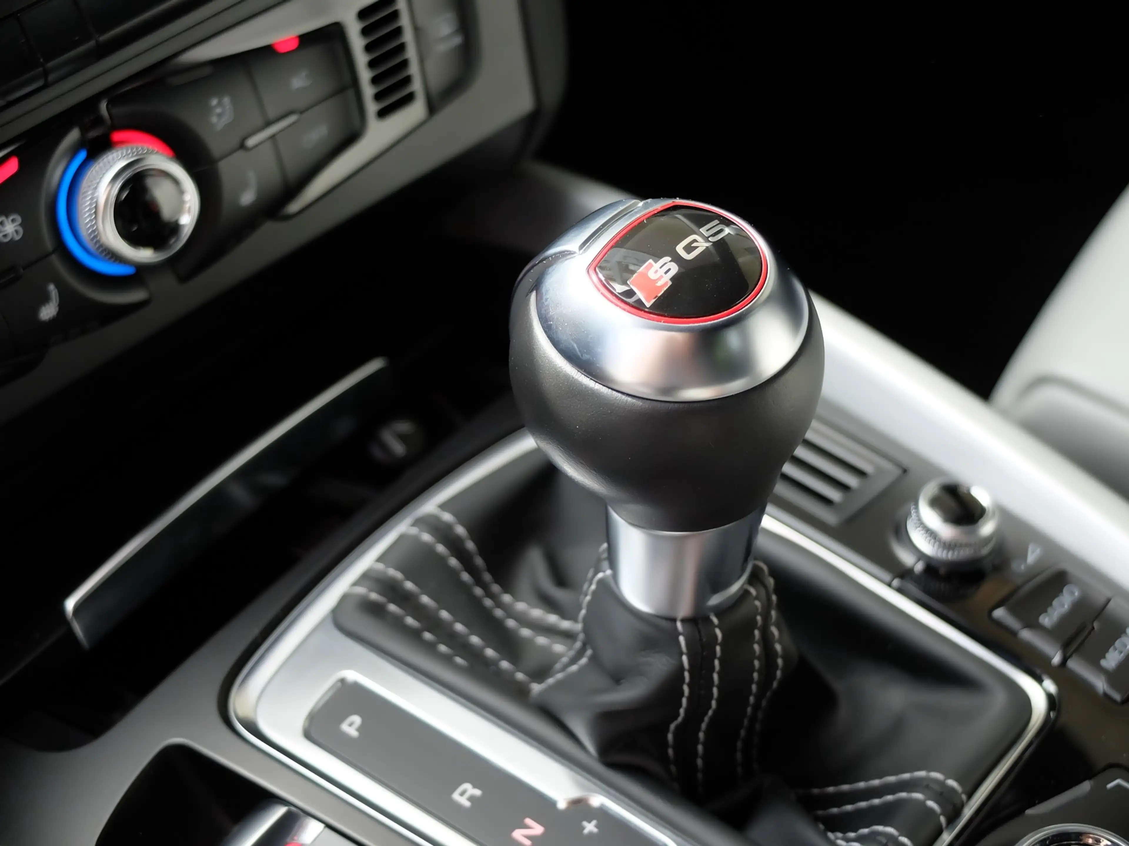 Audi SQ5 3.0 TDI quattro 1.Hand Scheckheft — photo 11