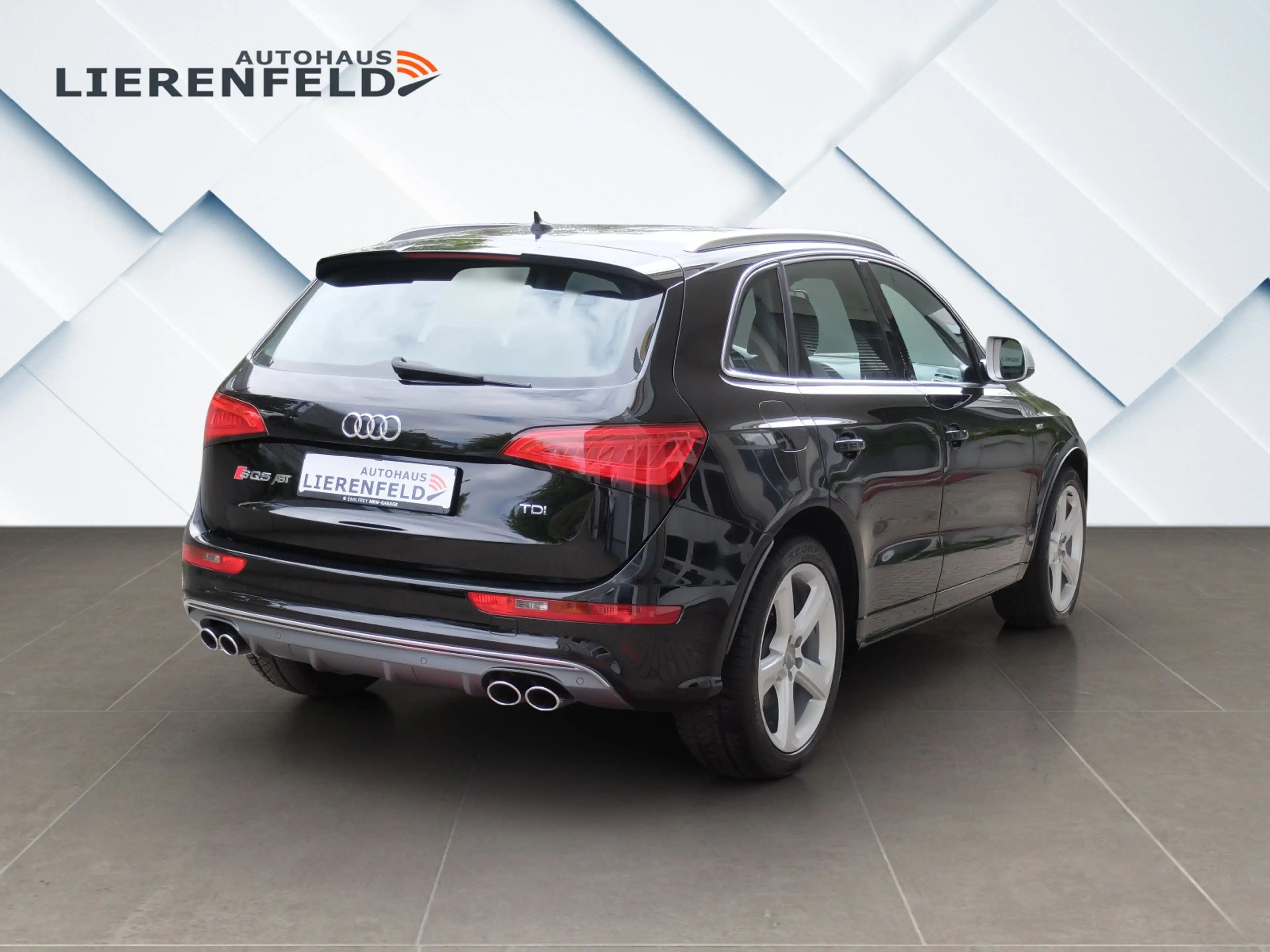 Audi SQ5 3.0 TDI quattro 1.Hand Scheckheft — photo 3