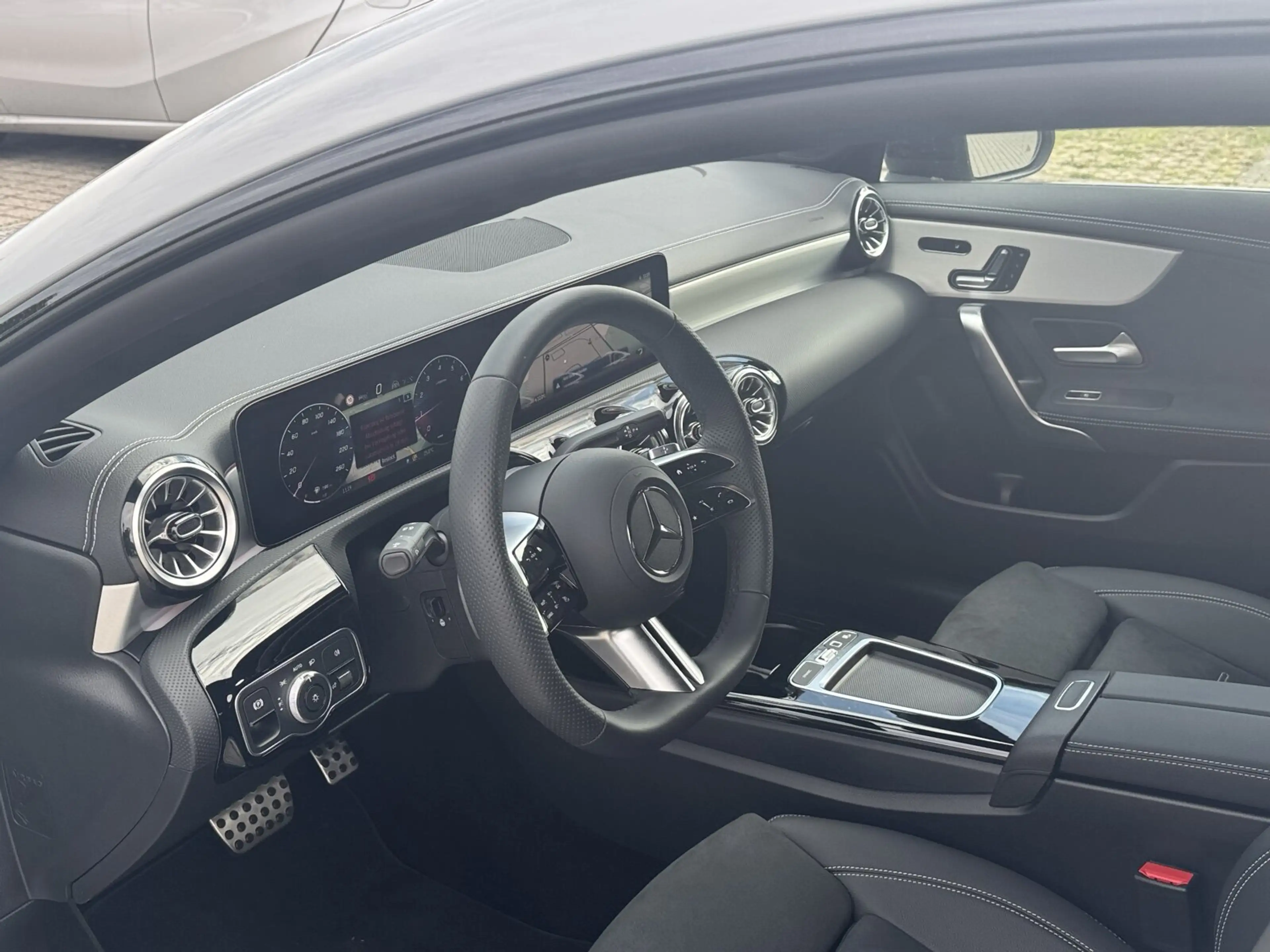 Mercedes-Benz CLA 180 CLA 180 Coupé AMG Distro 360Kam Multibeam Nightp — photo 9