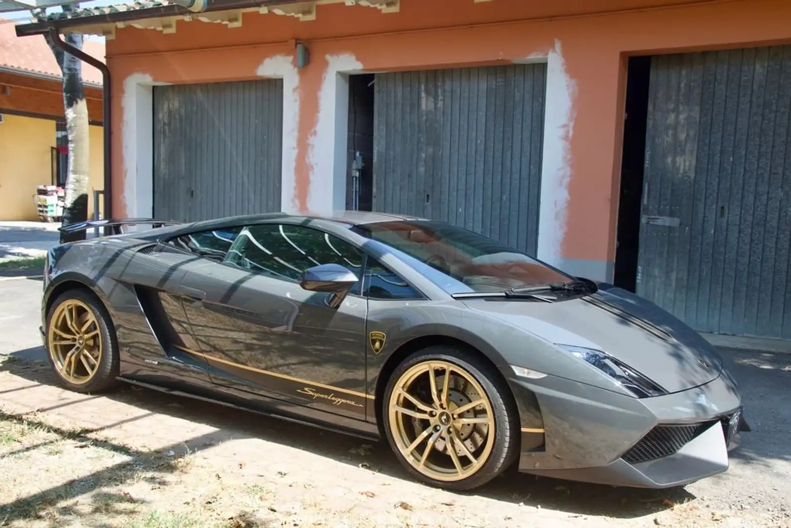 Lamborghini Gallardo LP570-4 Superleggera e-Gear Grau - 2