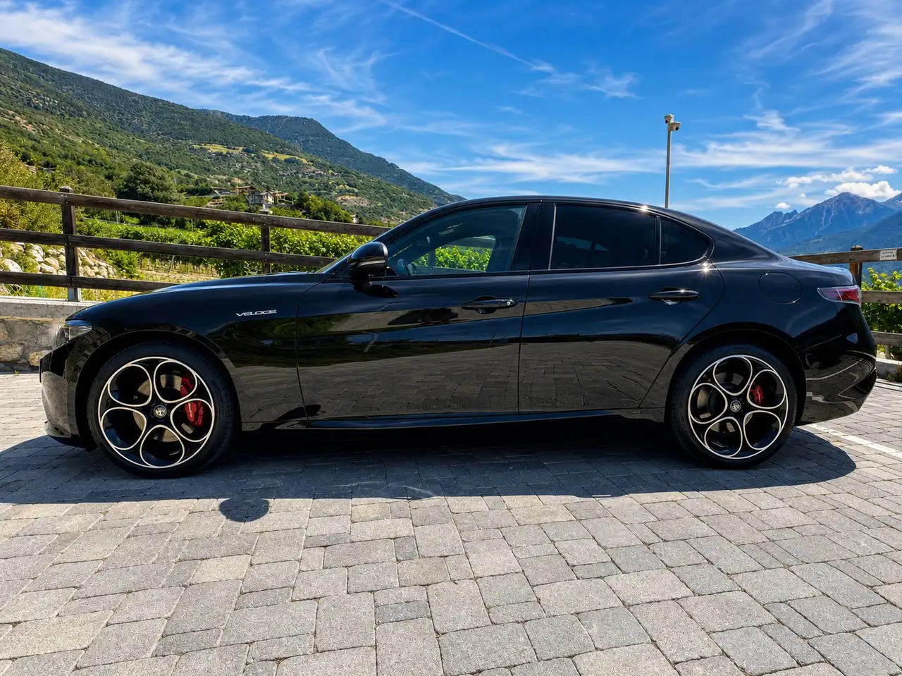 Alfa Romeo Giulia 2024