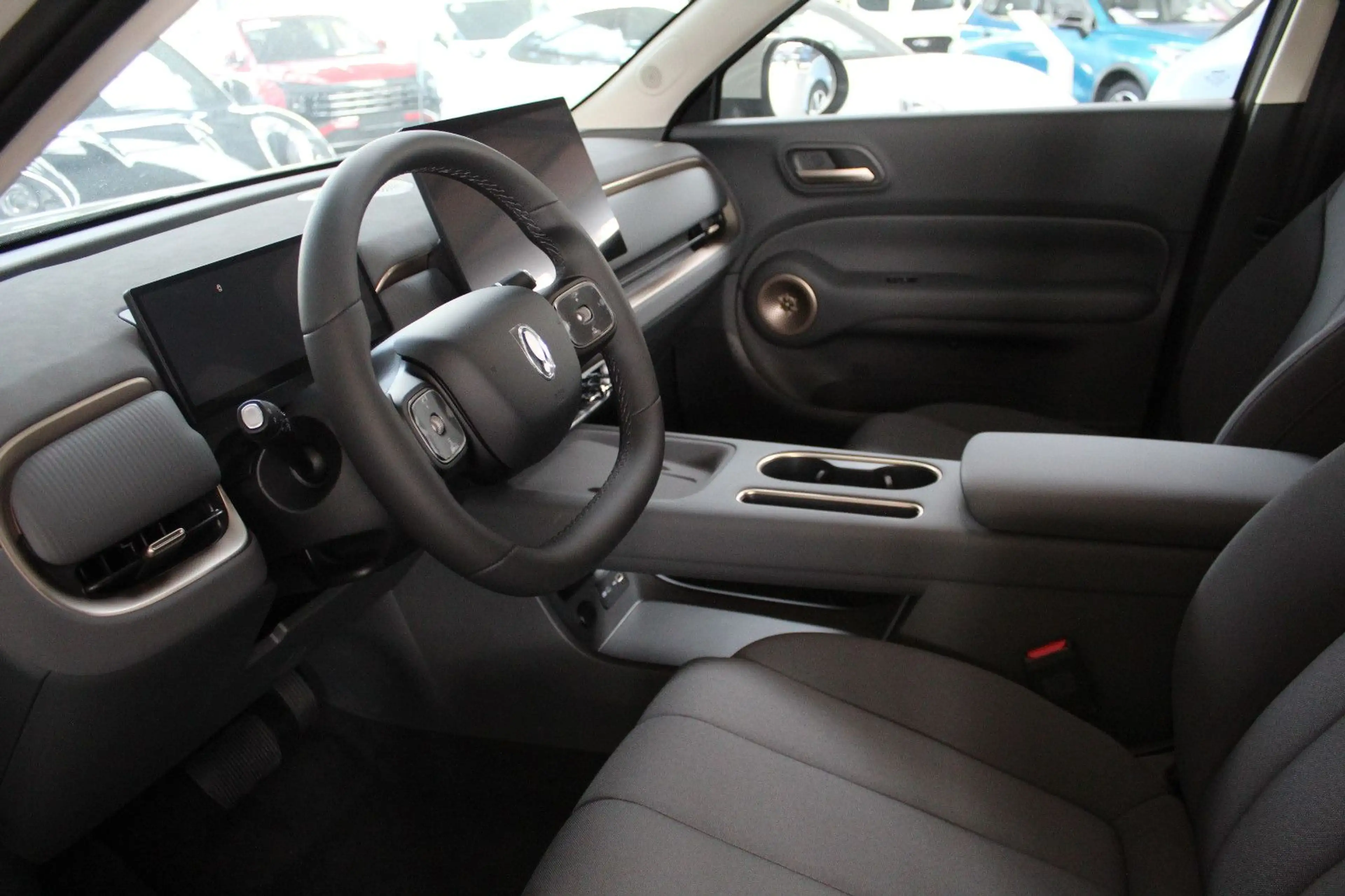 GWM ORA 5 HYBRID Premium — photo 11