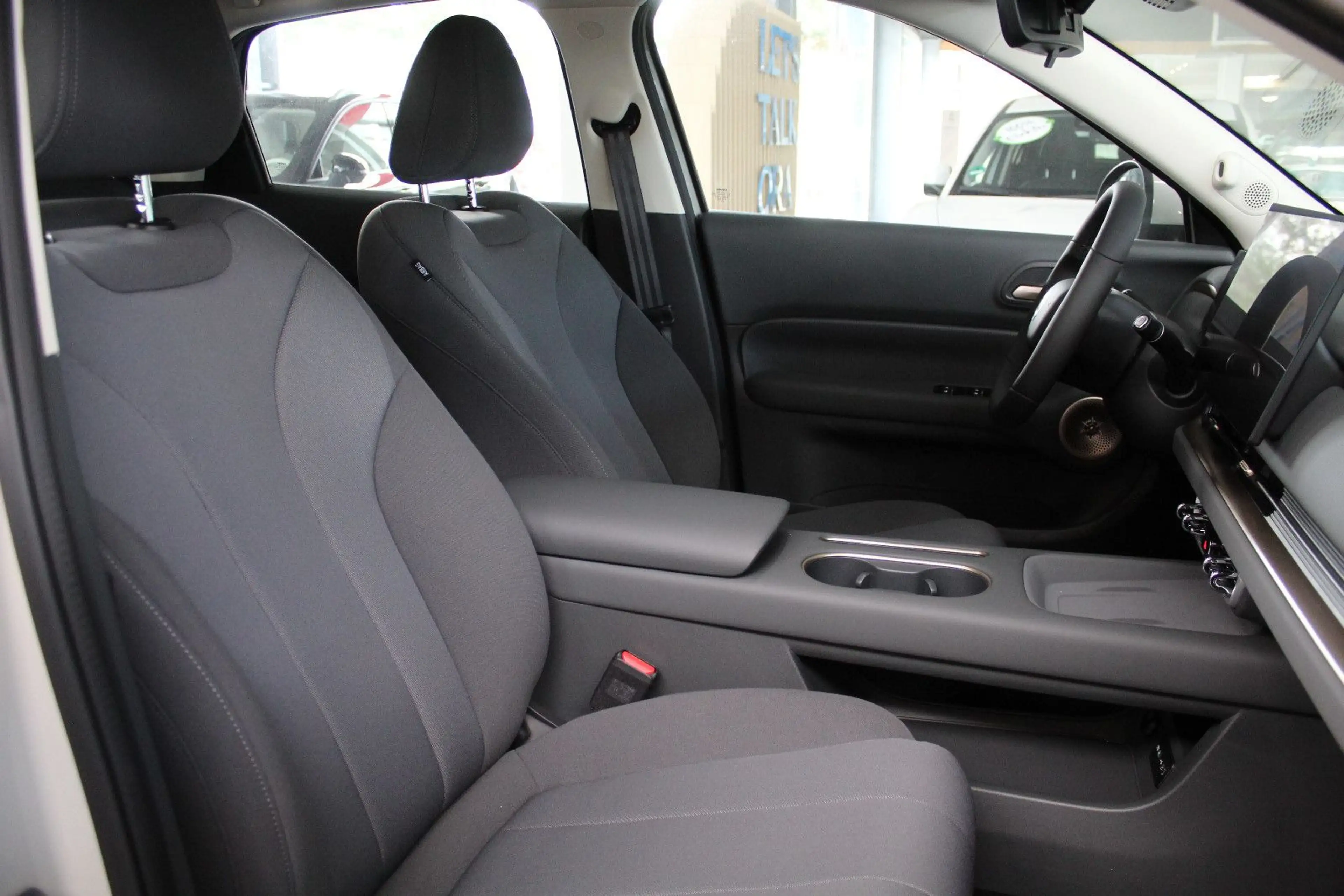 GWM ORA 5 HYBRID Premium — photo 8