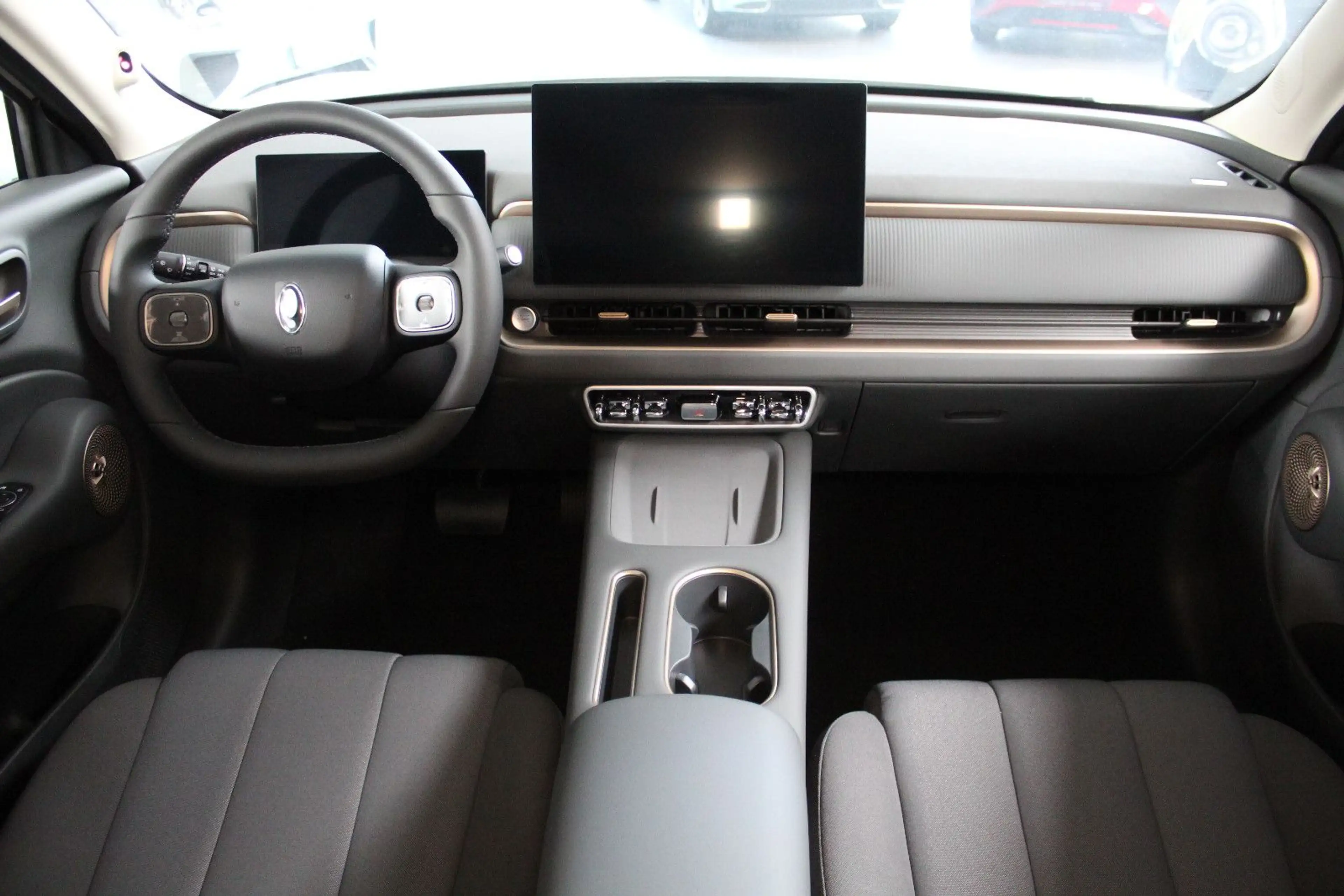 GWM ORA 5 HYBRID Premium — photo 9
