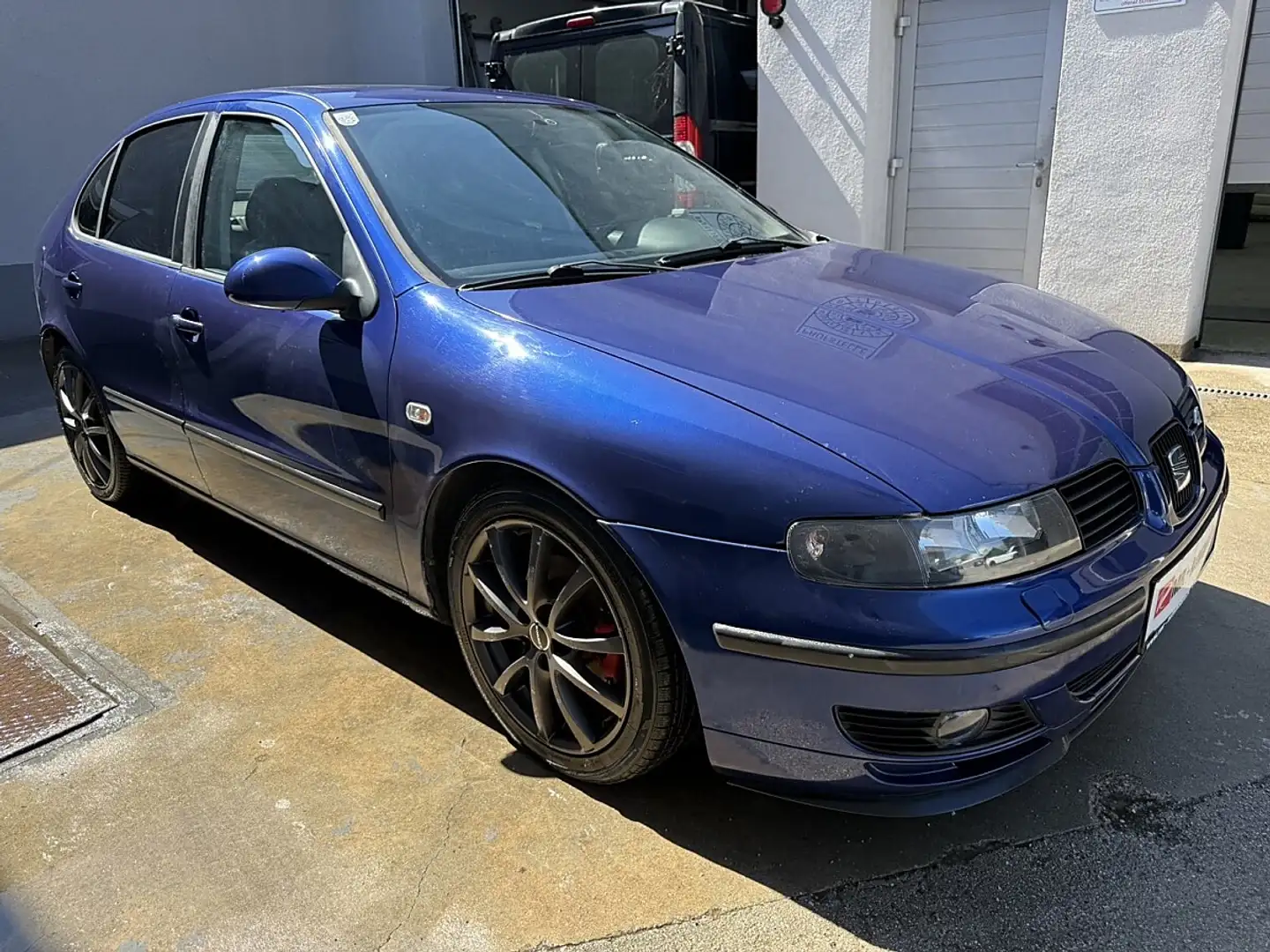 SEAT Leon 1,9 Sport Limited TDI Blau - 1