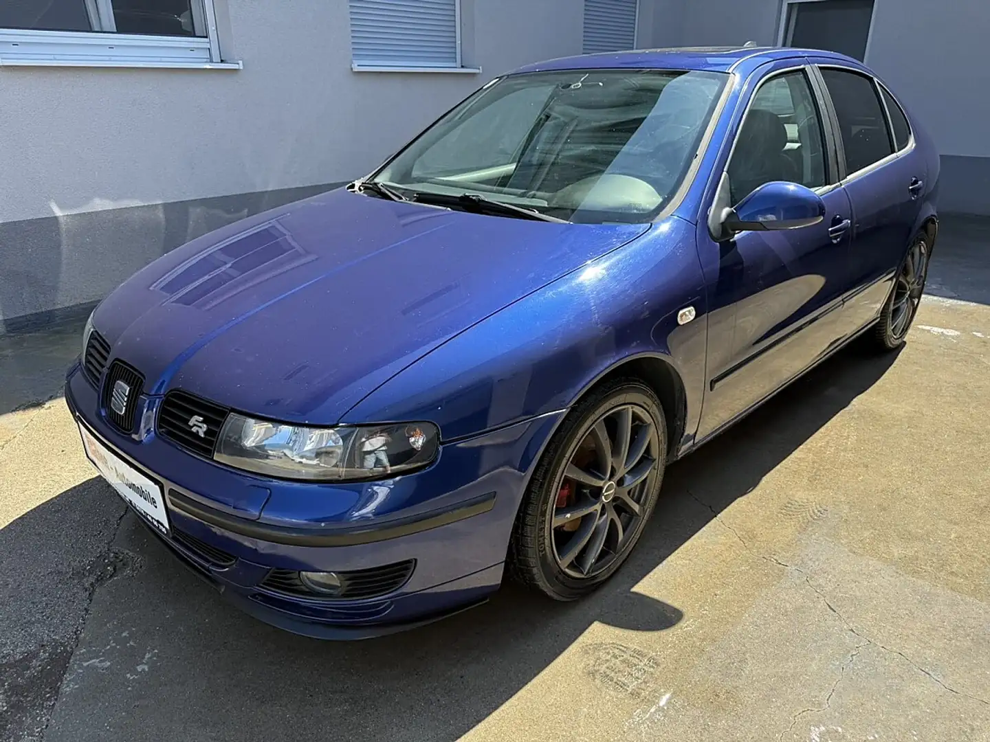 SEAT Leon 1,9 Sport Limited TDI Blau - 2