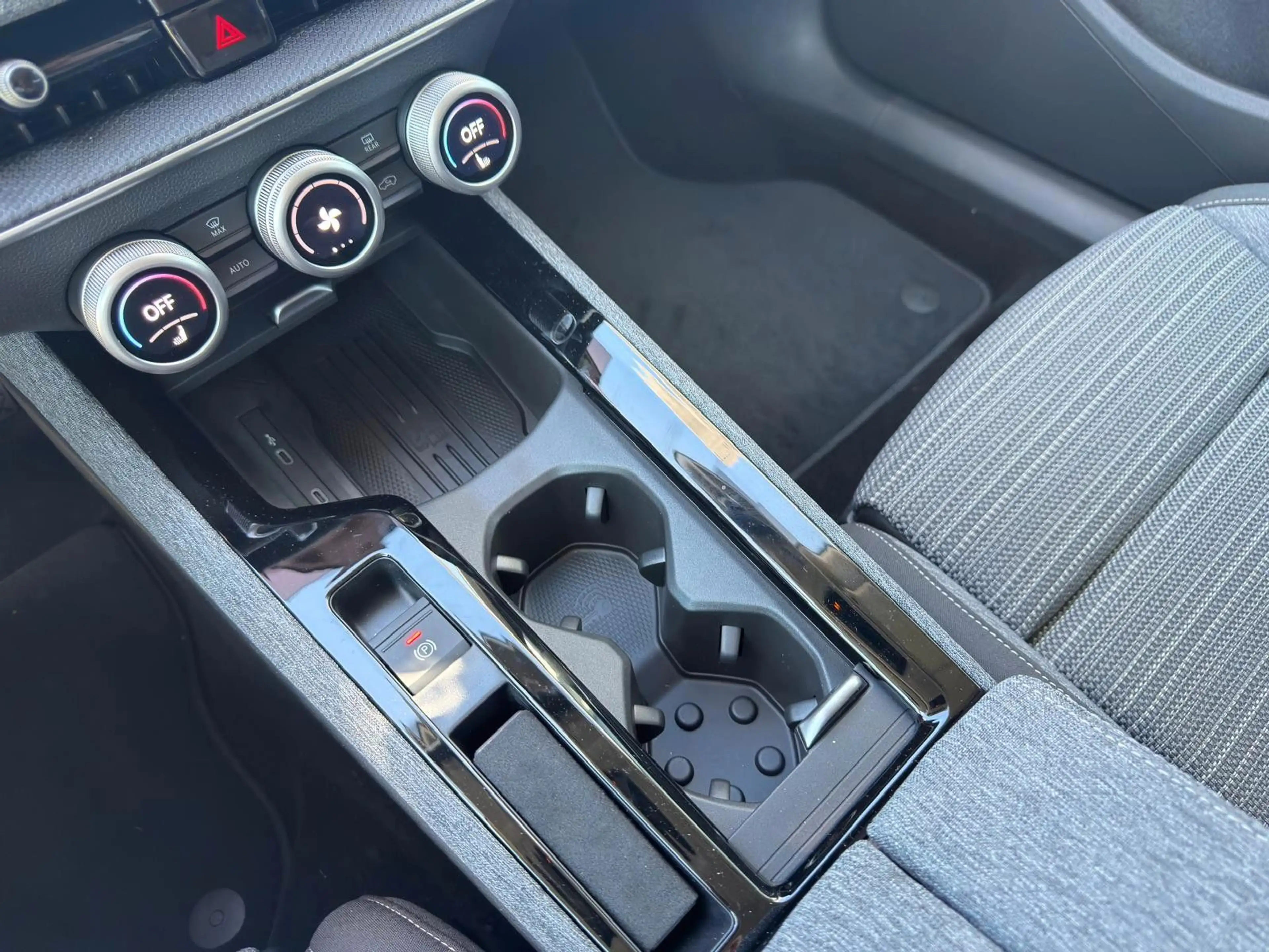Skoda Superb Combi 1.5 TSI iV 150 kW Selection — photo 23