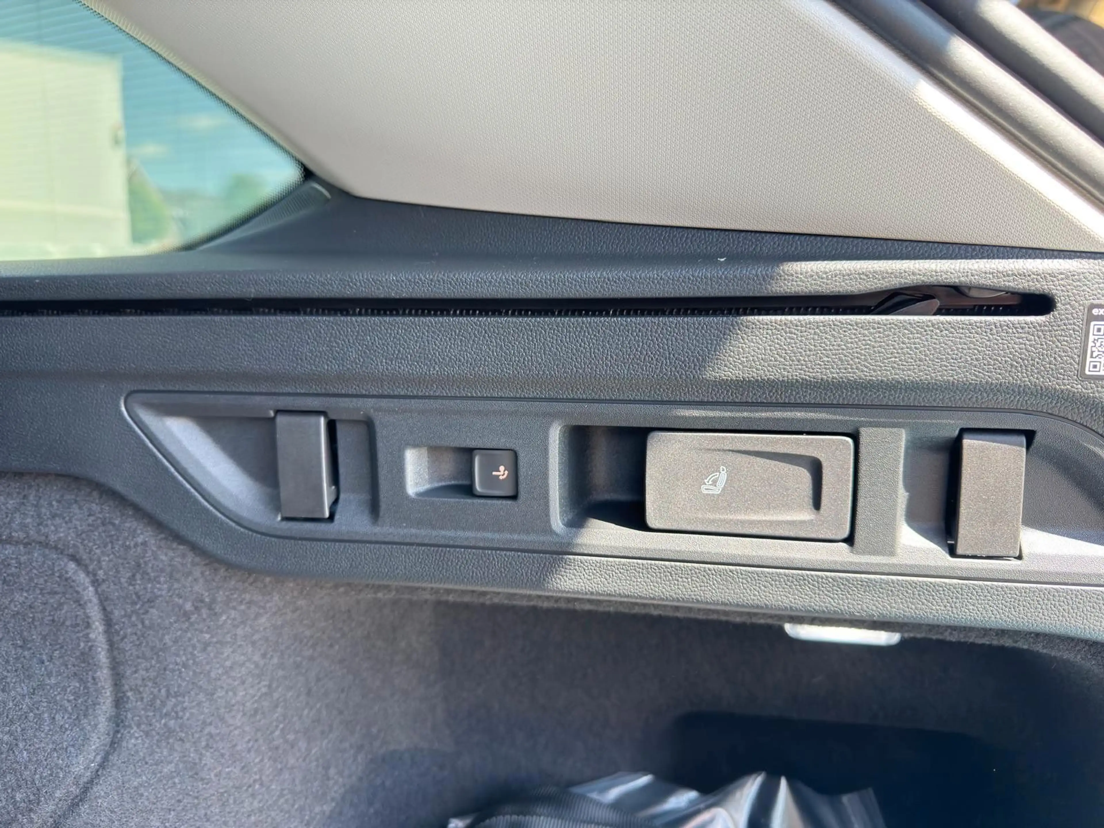Skoda Superb Combi 1.5 TSI iV 150 kW Selection — photo 10
