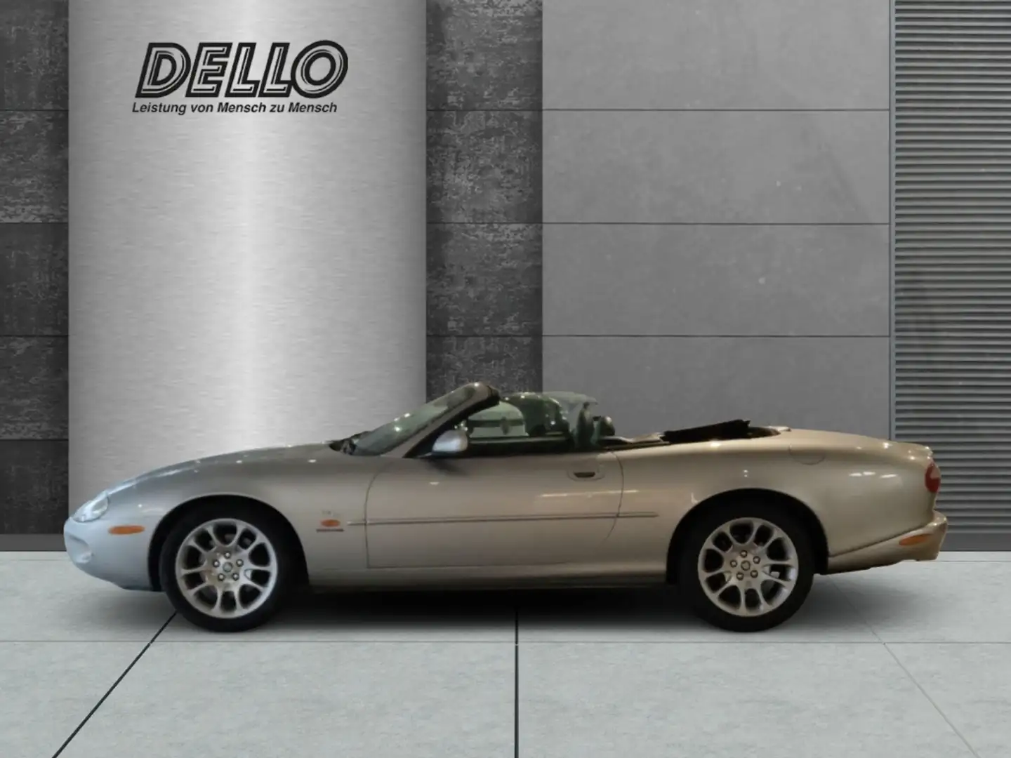 Jaguar XKR CABRIO 4.0,V8 Kompressor, ALU Felgen, Automatik, L Grau - 2