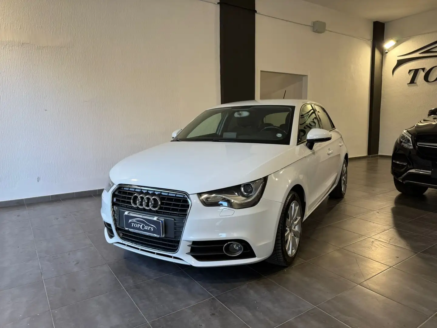 Audi A1 1.6 TDI S tronic S line edition Wit - 2