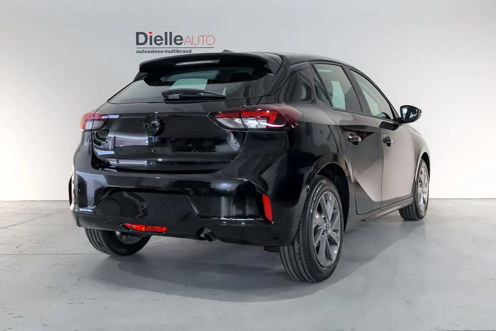 Opel Corsa NEW CORSA 1.2 100 CV Edition Nero - 2