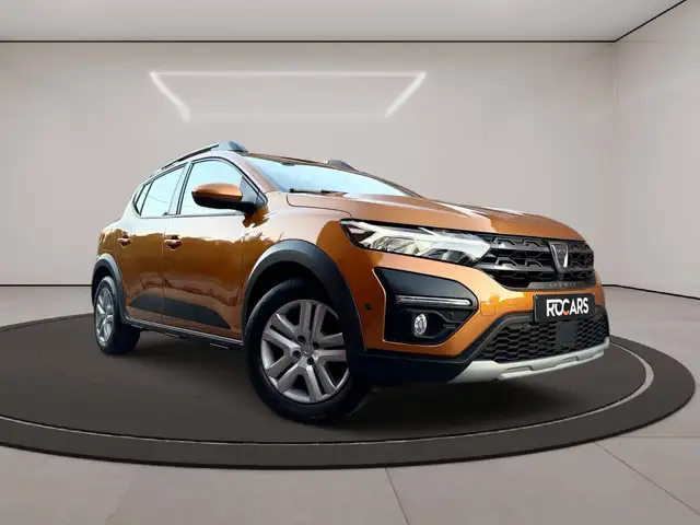 Dacia Sandero Stepway view 3