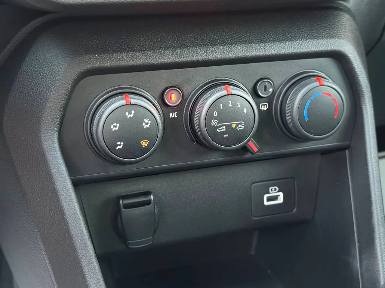 Dacia Sandero Stepway 1.0 TCe *CARPLAY*CAM*GPS*LED*CRUISE*GARANTIE 12MOIS, миниатюра 20