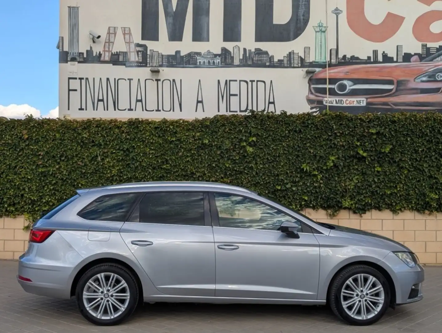 SEAT Leon ST 1.5 TGI GNC S&S Xcellence DSG7 130 Gris - 2