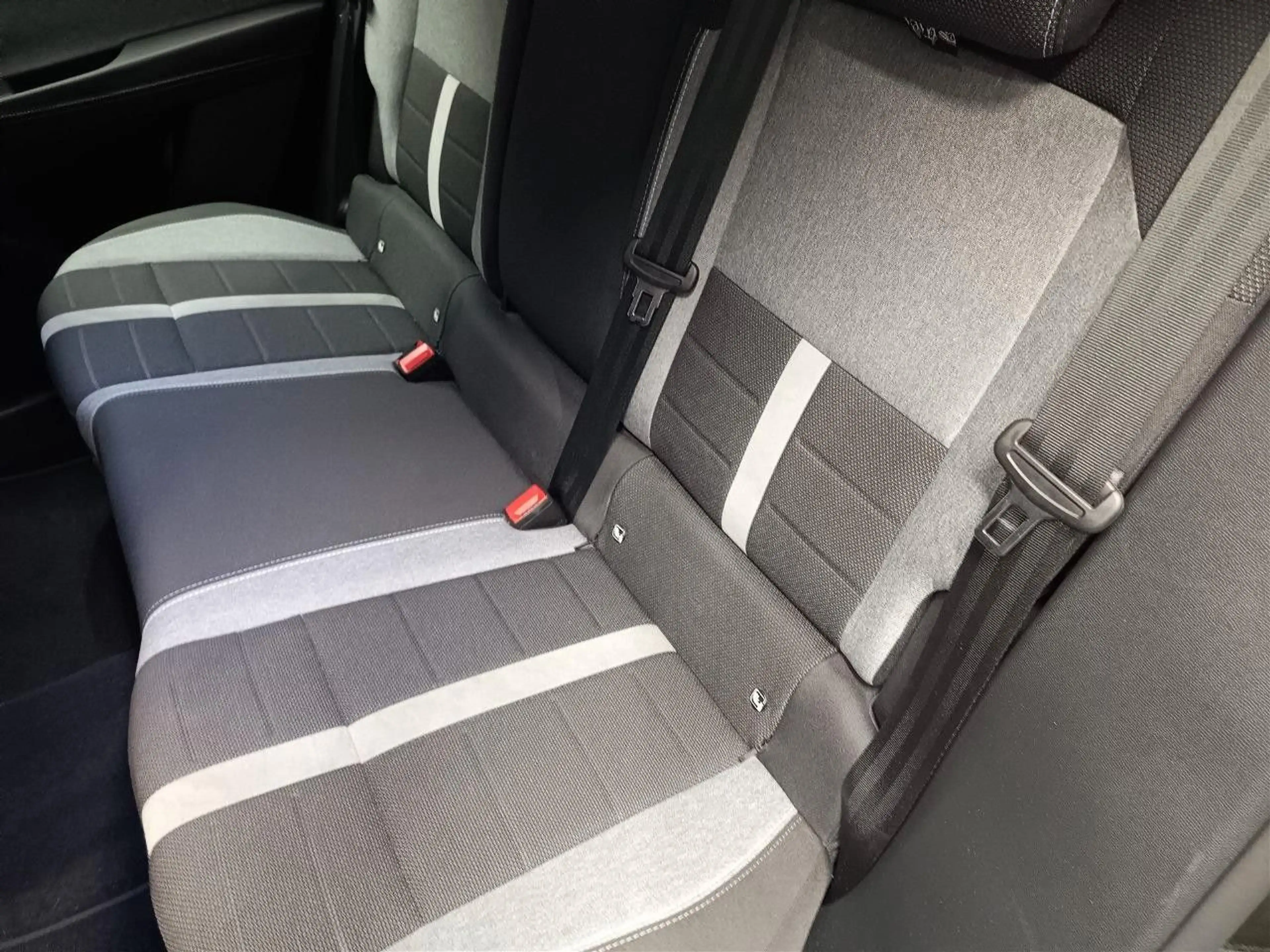 Opel Grandland X Grandland Edition Hybrid 145PS *AHK*SHZ**KAMERA* — photo 12