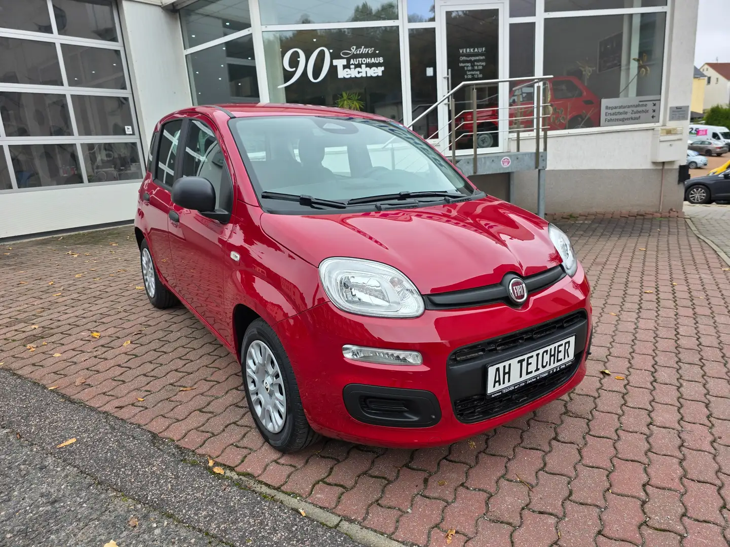 Fiat Panda Panda Pandina 1.0 GSE Hybrid Rouge - 1