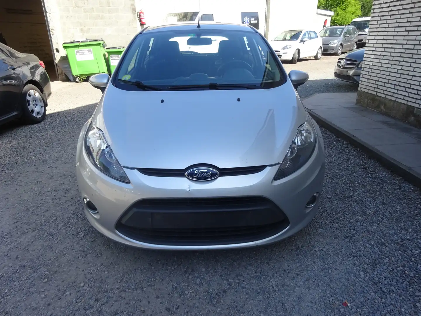 Ford Fiesta 1.6 TDCi Trend ECOnetic DPF Argent - 1