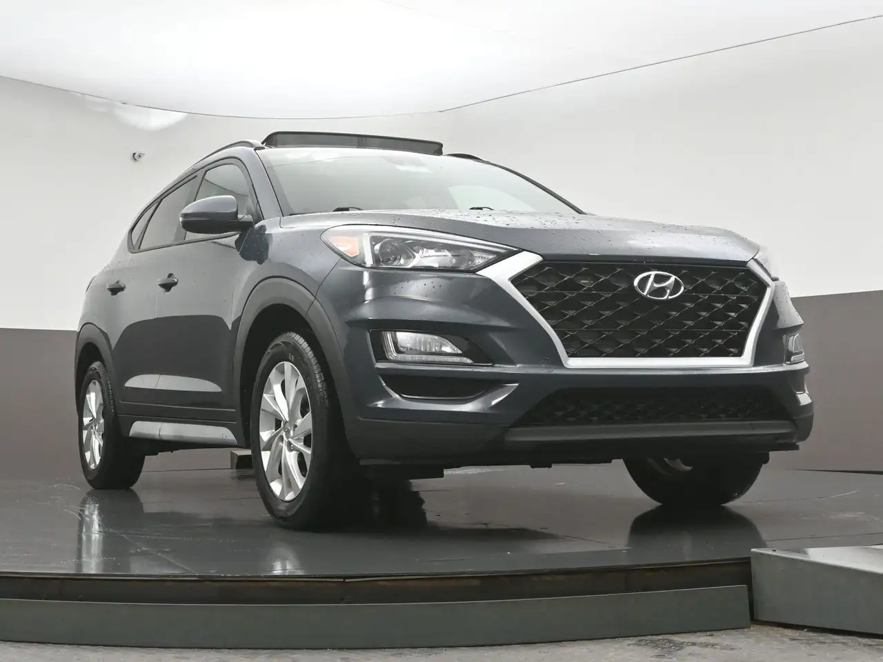 Hyundai TUCSON снимка Hyundai TUCSON