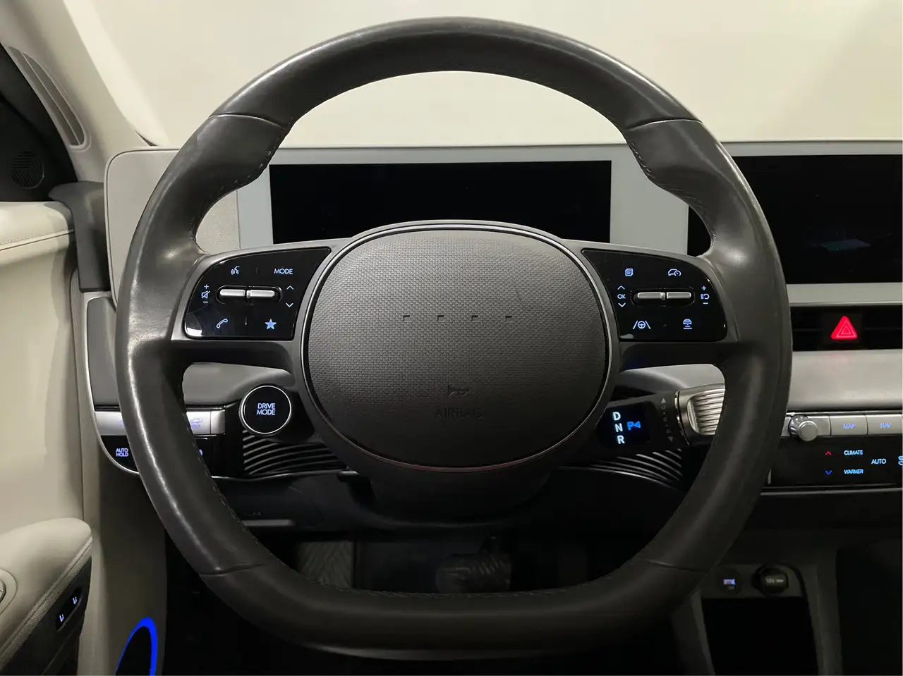 Hyundai IONIQ 5 снимка Hyundai IONIQ 5