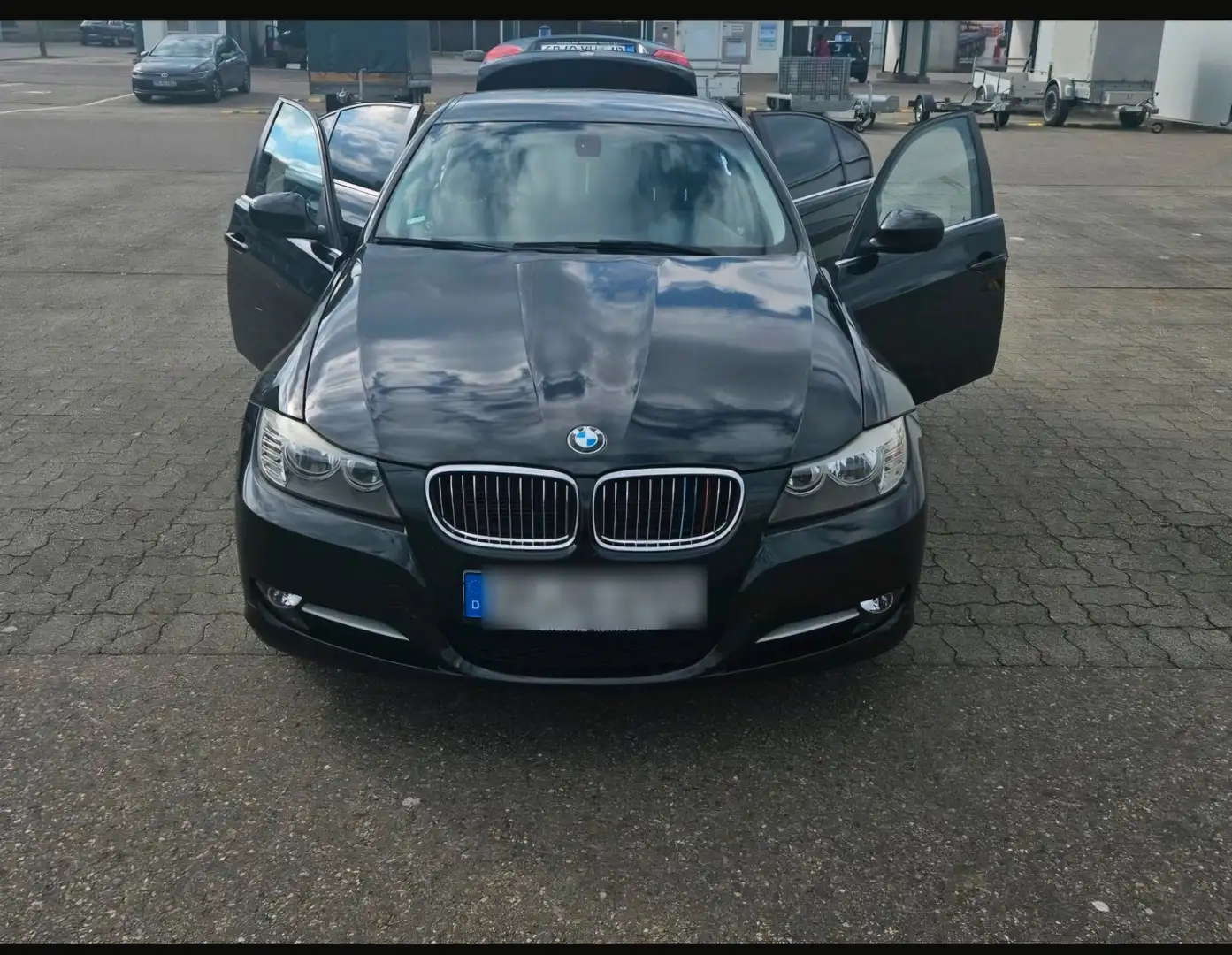 BMW 318 318i Edition Sport Schwarz - 2