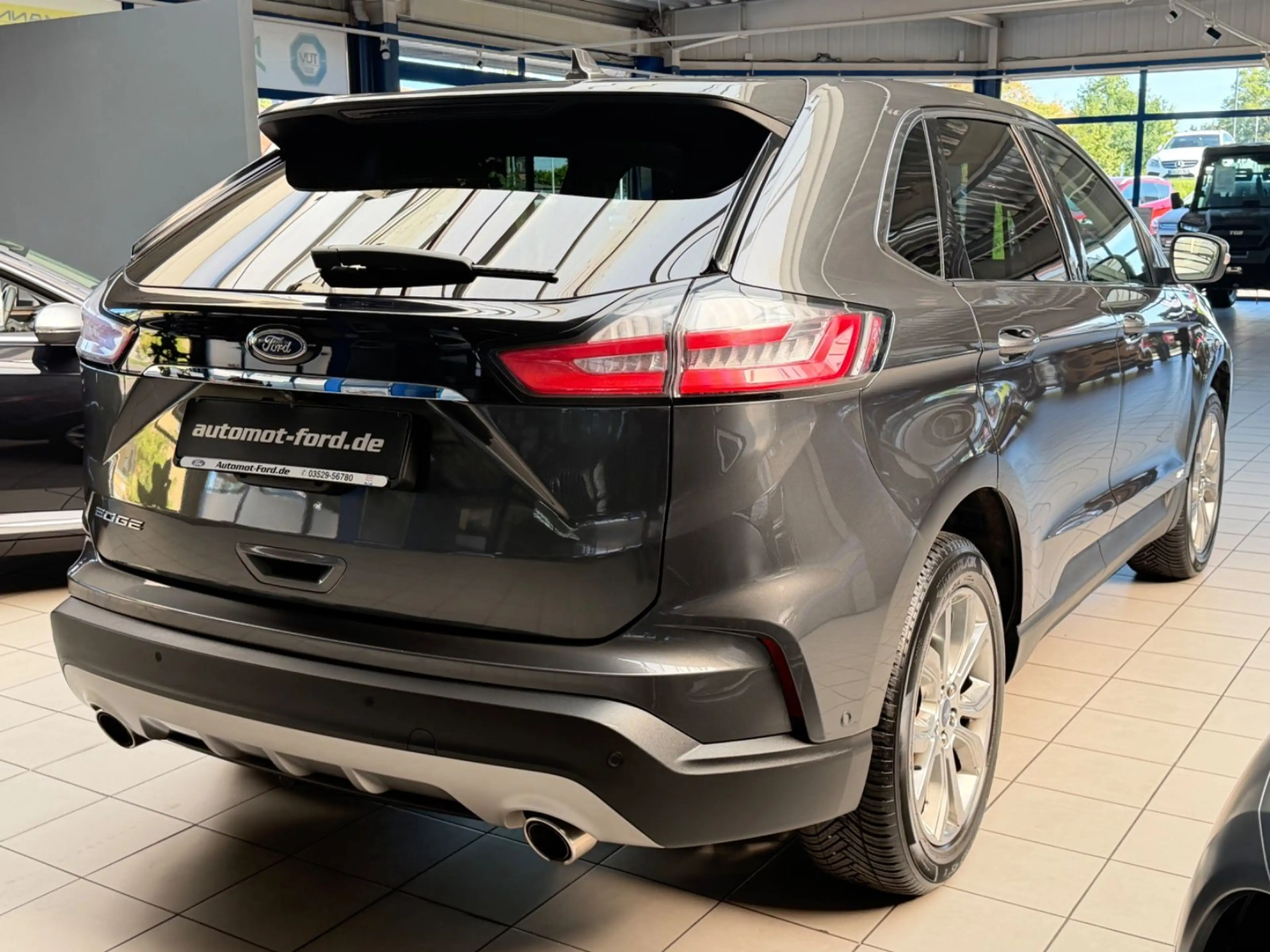 Ford Edge Titanium 4x4*LED*Navi*Klima*ACC*Sitzh.* — photo 7