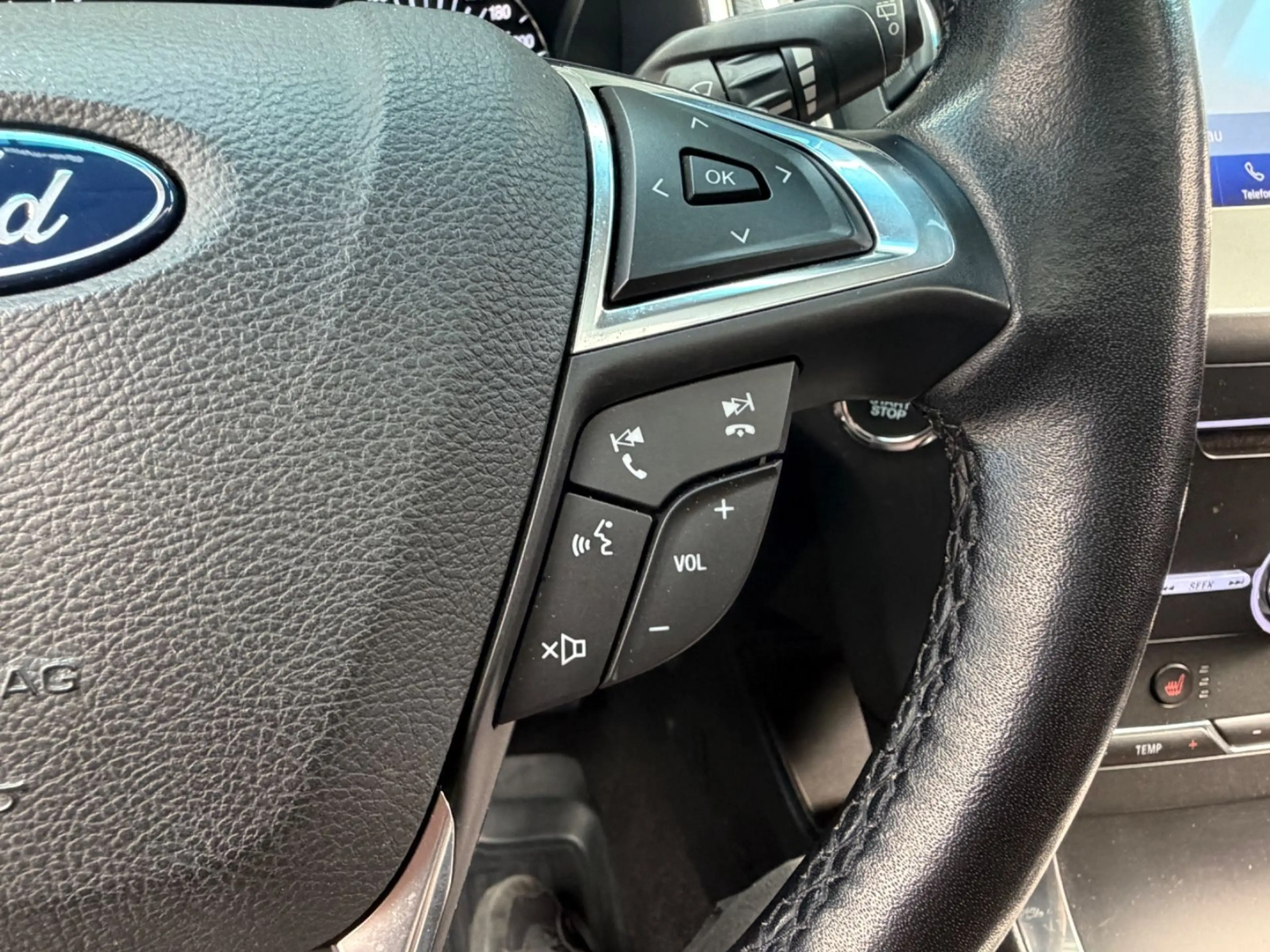 Ford Edge Titanium 4x4*LED*Navi*Klima*ACC*Sitzh.* — photo 12