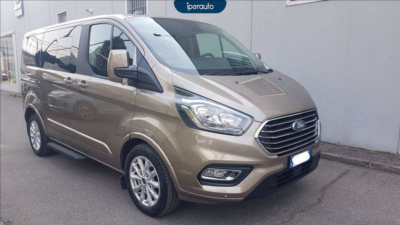 Ford Tourneo Custom 320 2.0 tdci mhev 185cv titanium *IVA ESPOSTA*