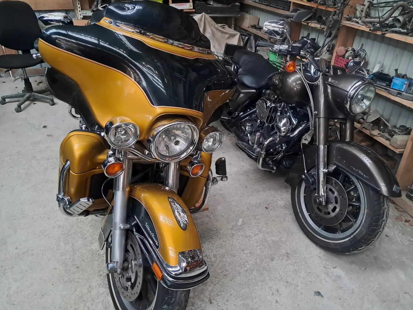 Harley-Davidson Electra Glide Gold - 2