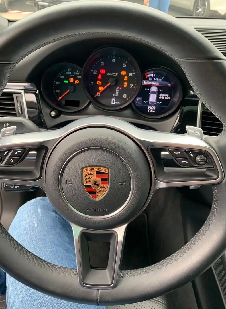 Porsche Macan GTS 3.0 V6 PDK Schwarz - 2