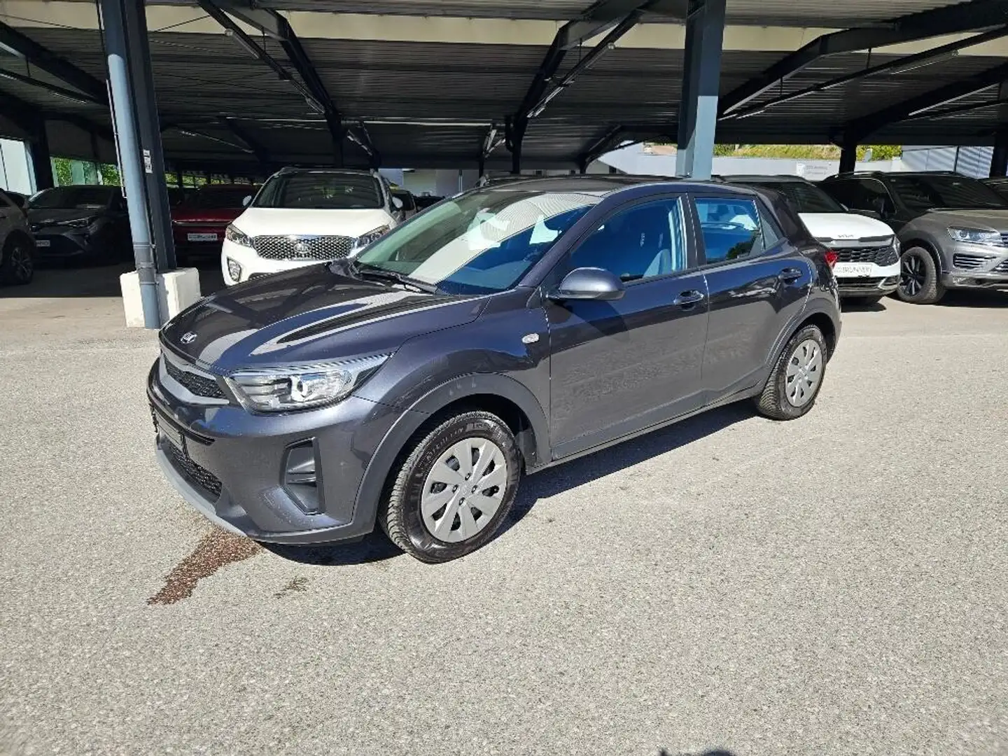 Kia Stonic 1,25 MPI ISG Titan Grau - 2