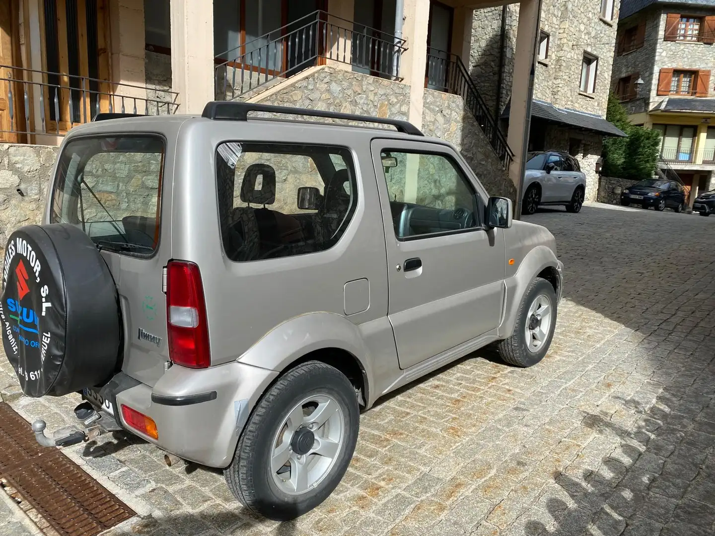 Suzuki Jimny 1.3 Beige - 2