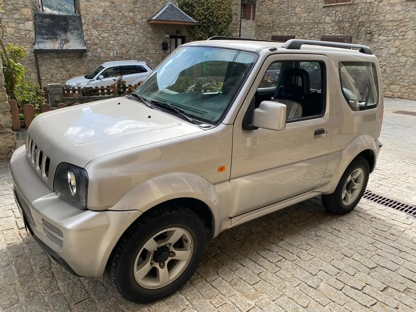 Suzuki Jimny 1.3 Beige - 1