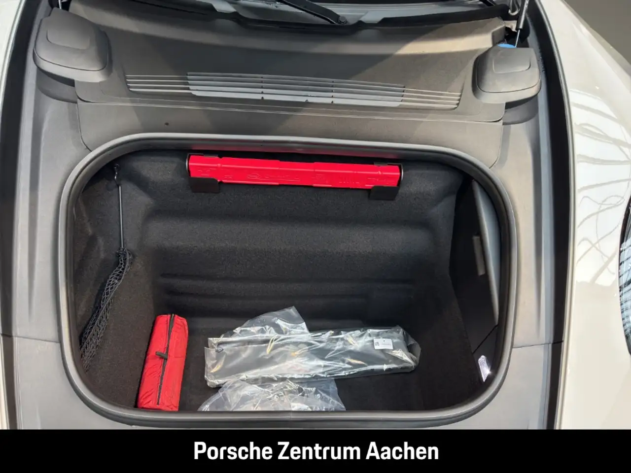 Porsche 992 911 Carrera GTS Liftsystem-VA Sportabgas LED 9