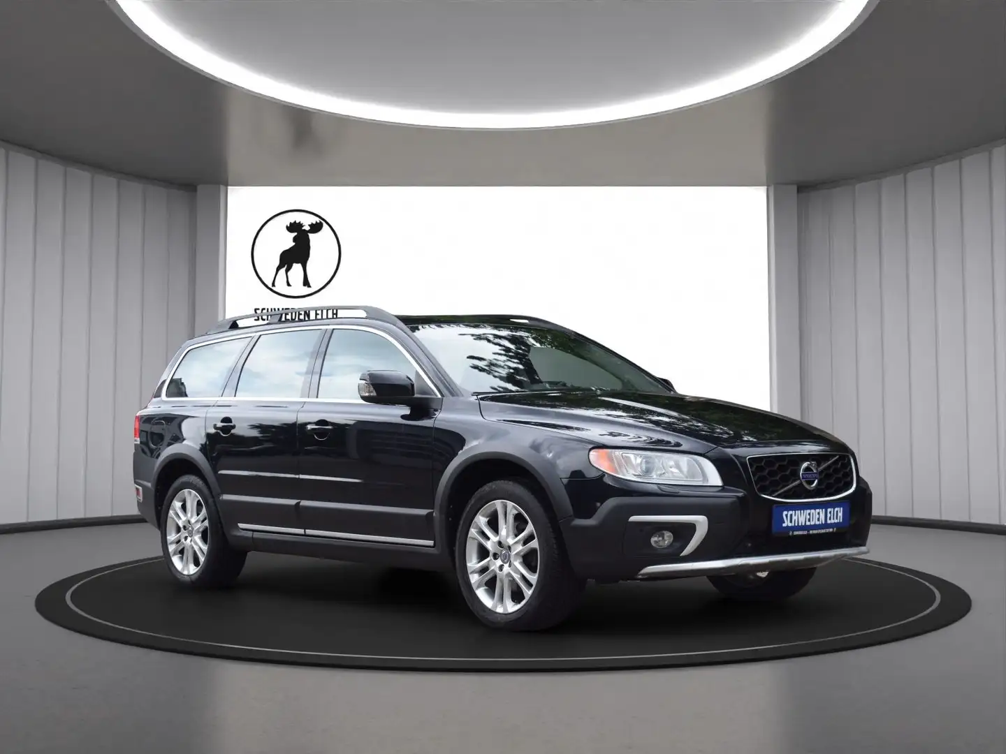 Volvo XC70 D5 AWD SUMMUM+FACELIFT+S-DACH+AHK+5ZYLINDER Zwart - 2
