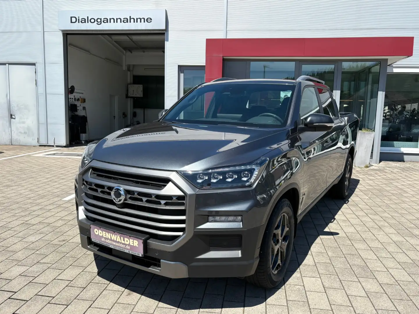 SsangYong Musso Grand 2.2D Black Line 4WD Autom. Gri - 1