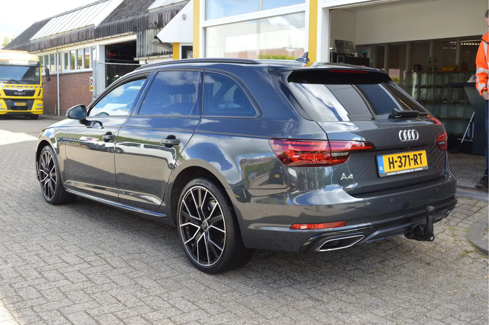 Audi A4 Avant 40 TFSI Mhev Design Pro Line Plus 191PK / S- Gris - 2