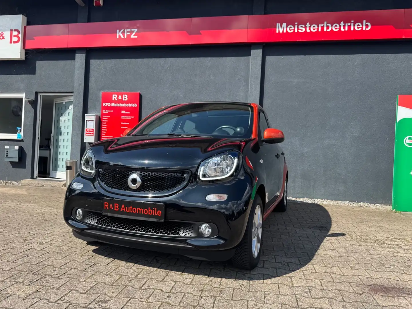smart forFour forfour Edition #Panoramadach* - 1