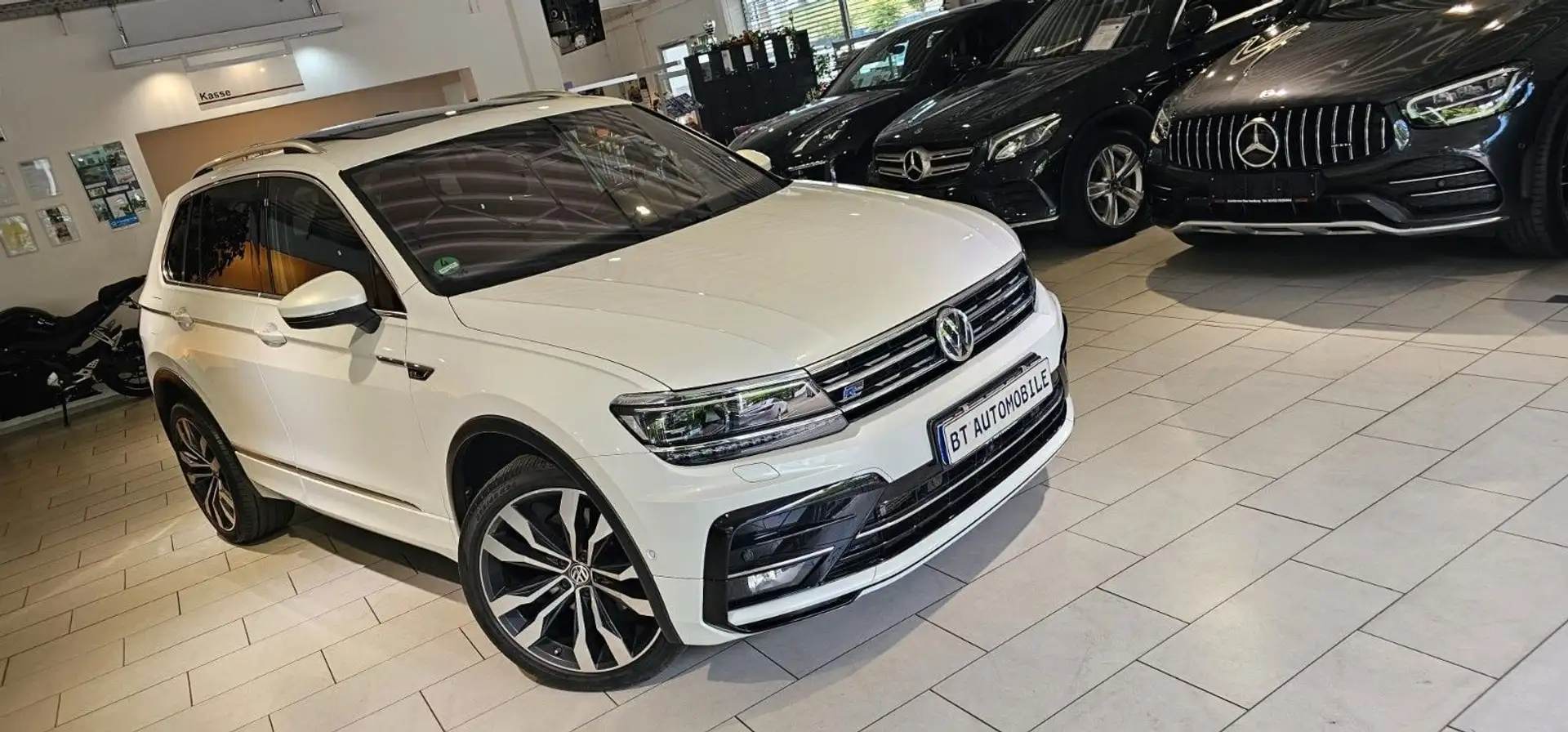 Volkswagen Tiguan R-Line Highline 4Motion Voll Pano 360 Kam AHK Le Weiß - 2