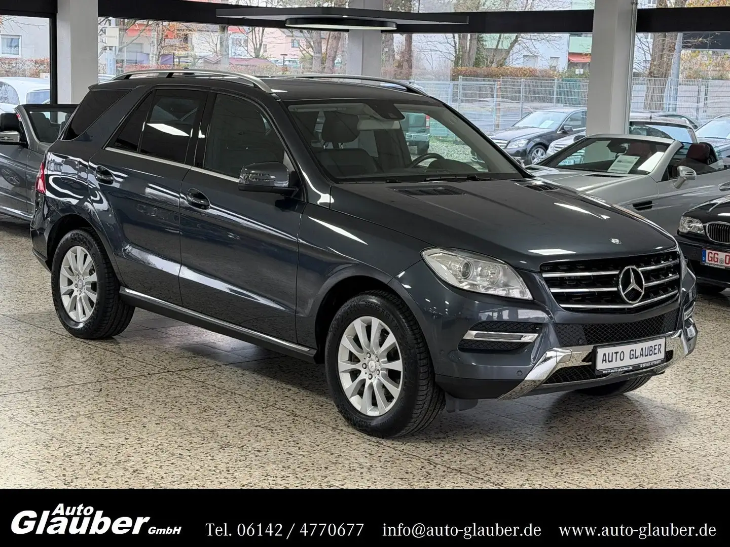 Mercedes-Benz ML 350 CDI BlueTec/Navigation/Teilleder/1.Hand Grau - 1