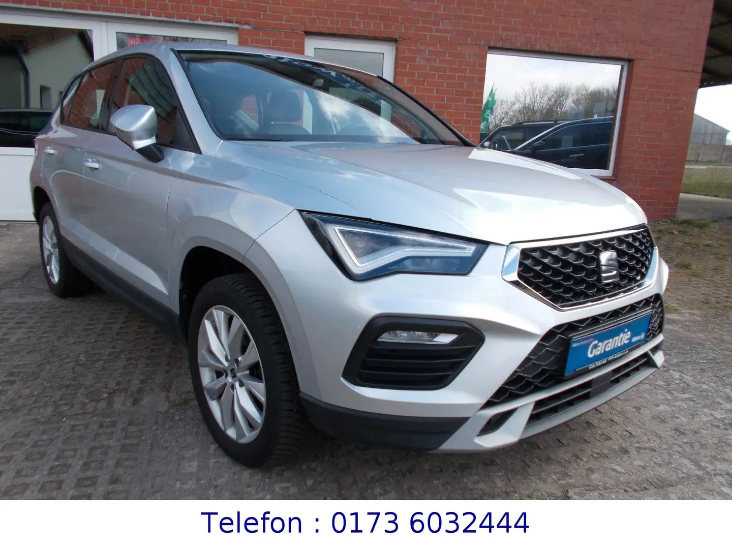 SEAT Ateca Style 1.5 TSI ACT , Navi,AHK,SHZ Srebrny - 2