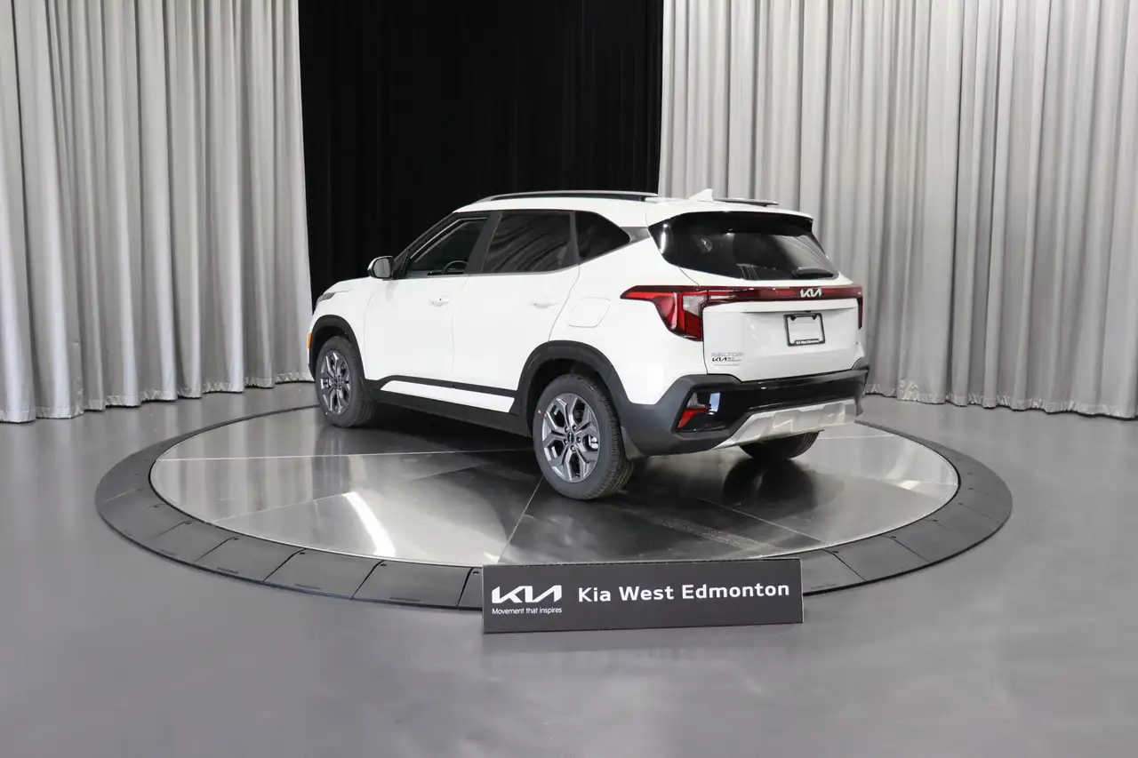 Kia Seltos снимка Kia Seltos