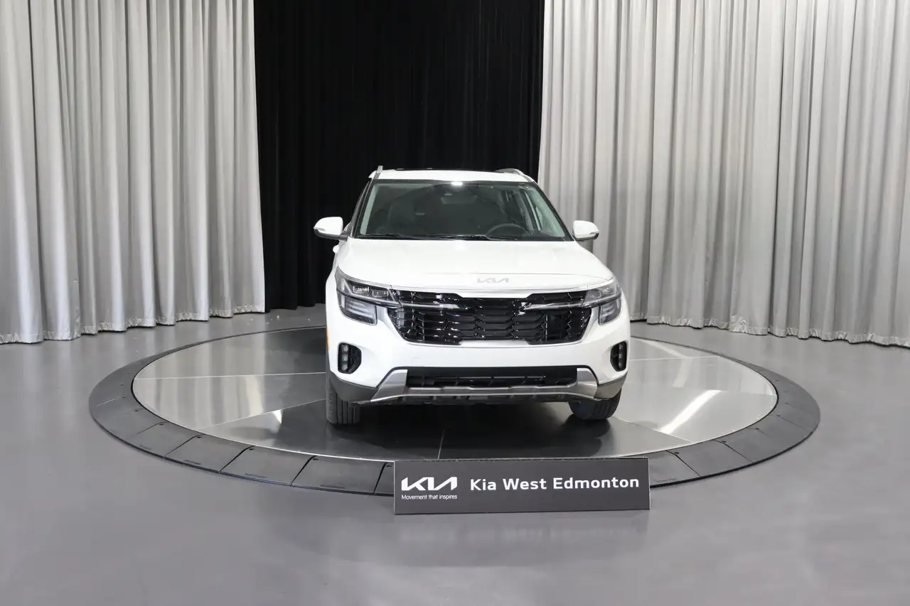 Kia Seltos снимка Kia Seltos
