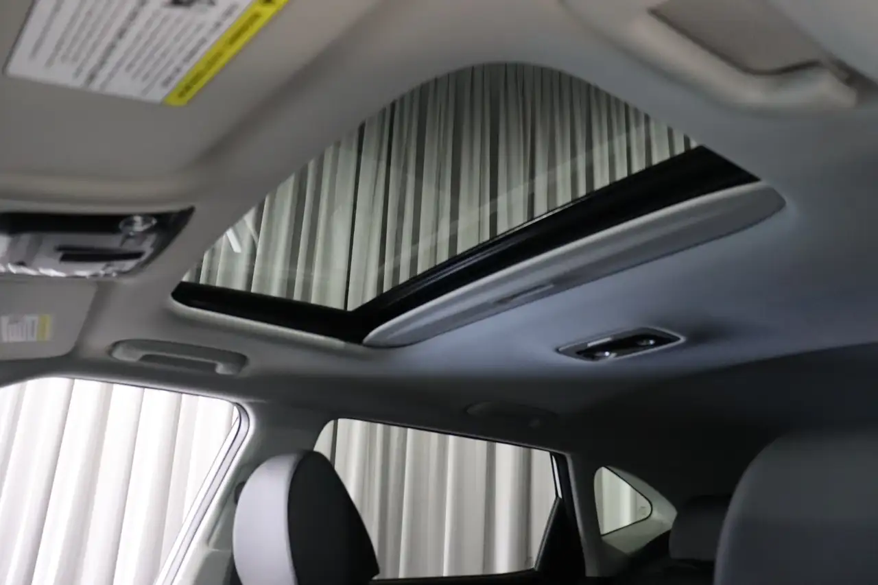 Kia Seltos снимка Kia Seltos